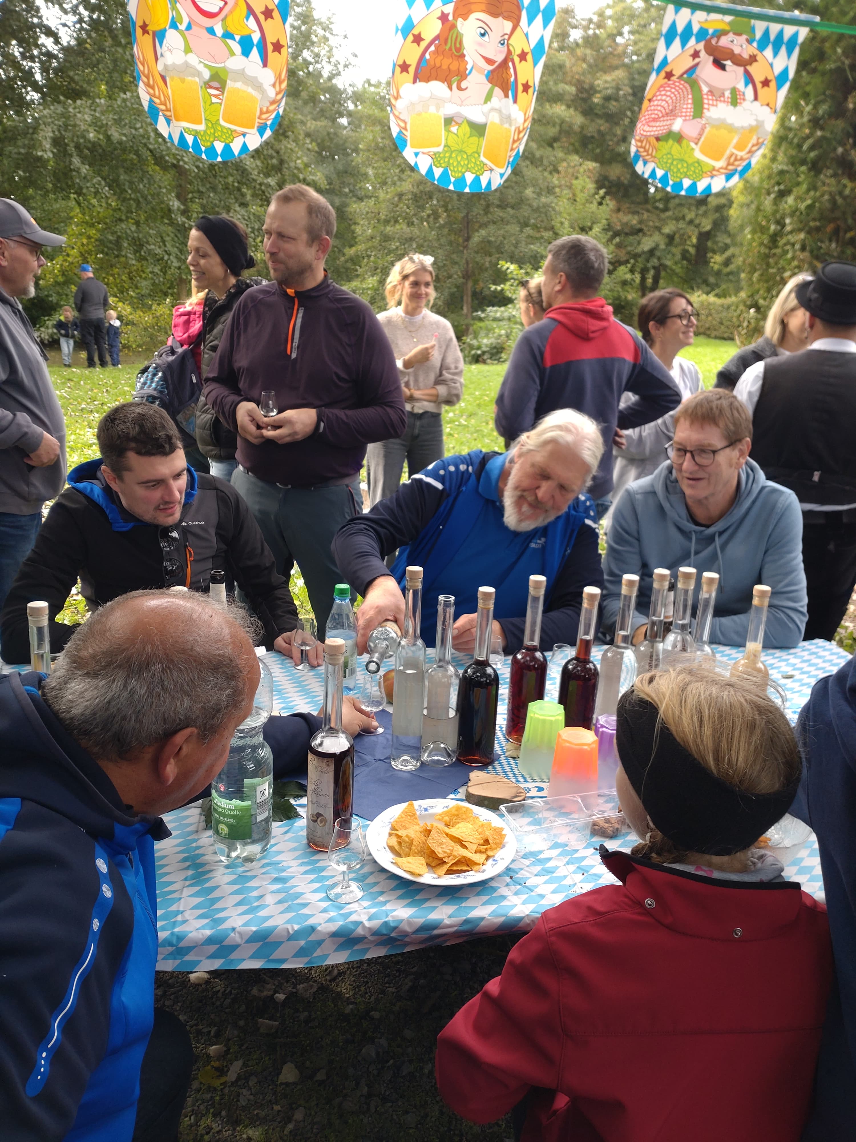 Umtrunk beim Faschingsclub Helmstadt