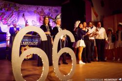 Prunksitzung Helmstadt 66 Jahre Prinzenpaar Staendchen
